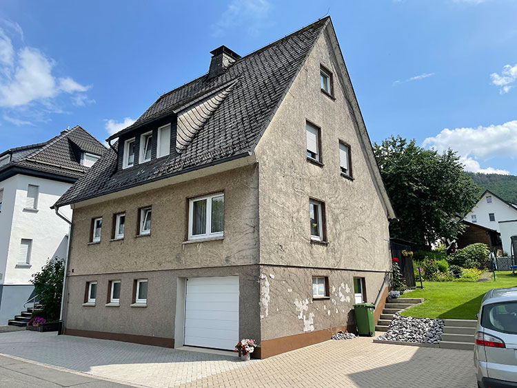 Vorher-Ansicht einer Hausfassade