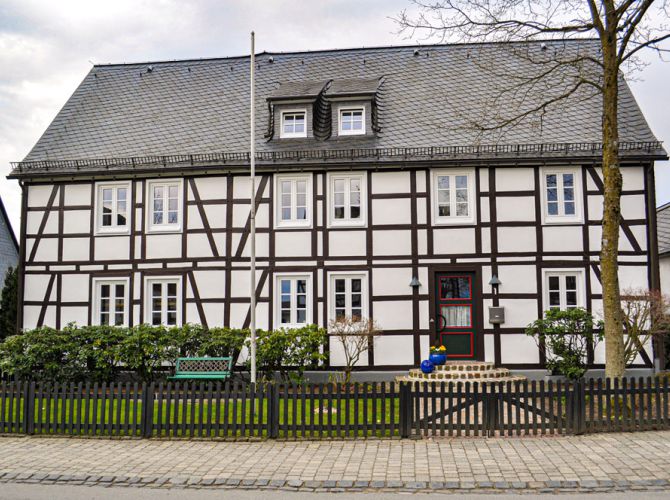 Weiter zu Holz- & Bautenschutz