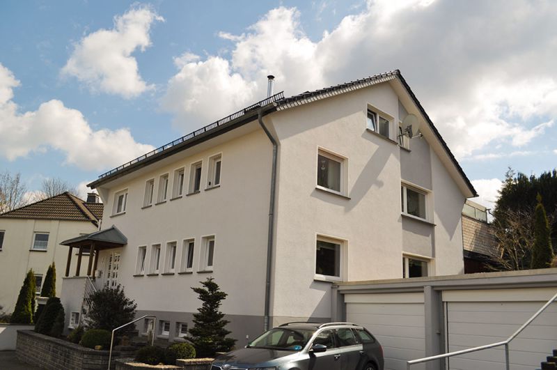 Nachher-Ansicht einer renovierten Hausfassade