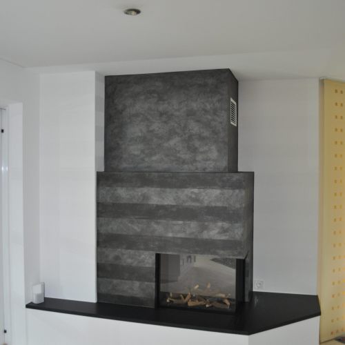 Moderner Kamin